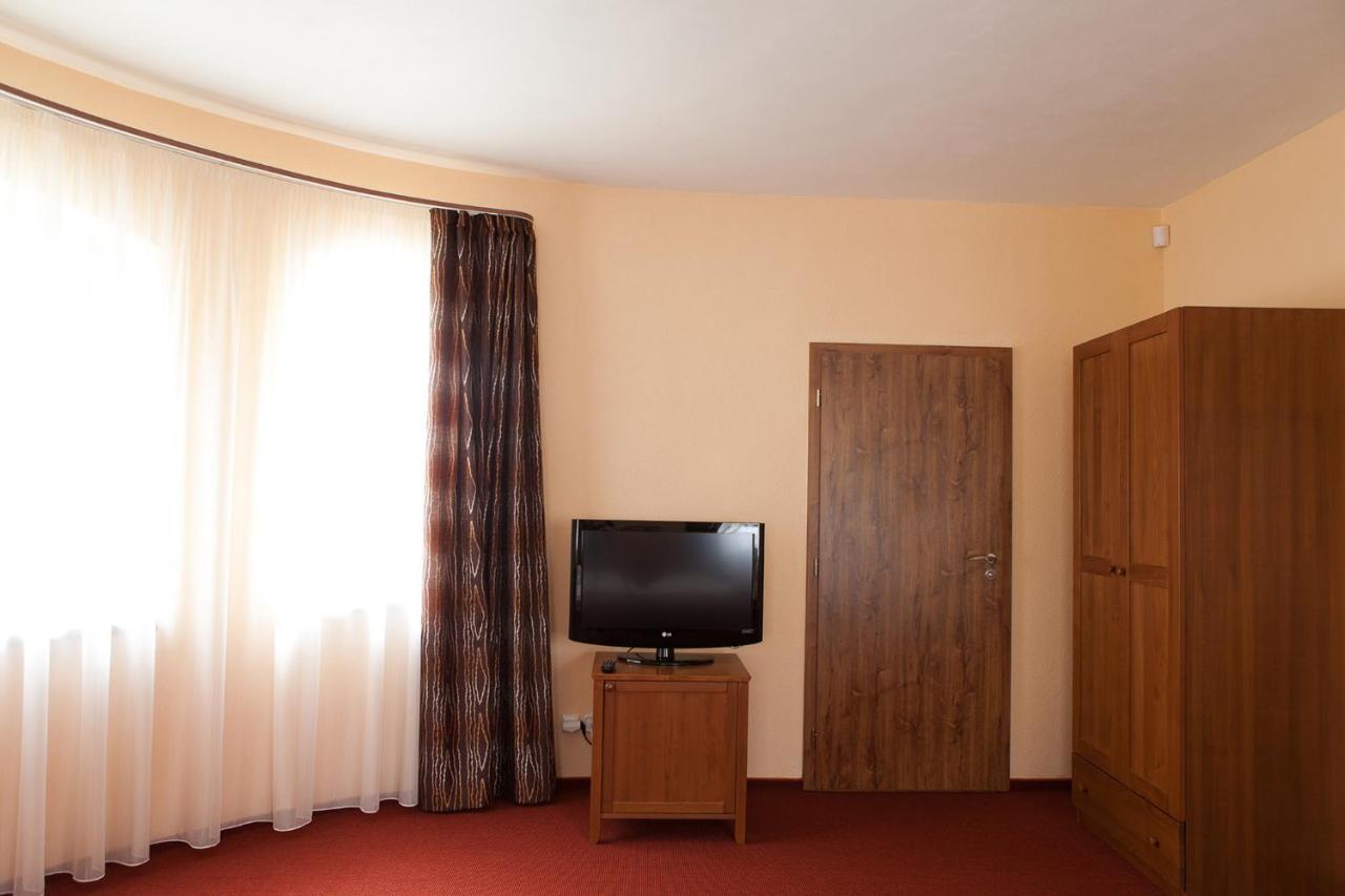 Villa Golf Sliač Eksteriør bilde